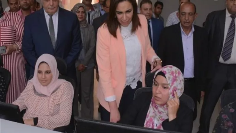 وزارة العمل: بدء برامج تدريبية على 7 مهن لشباب البحيرة.. صور