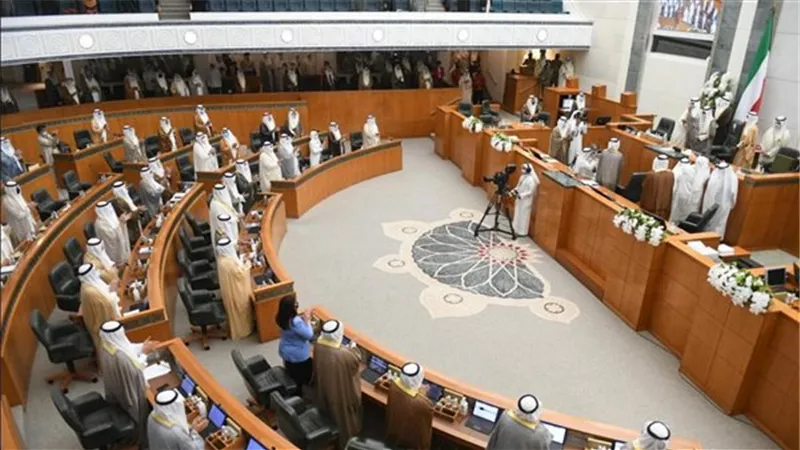 بدء عملية الاقتراع لانتخابات أعضاء مجلس الأمة الكويتي