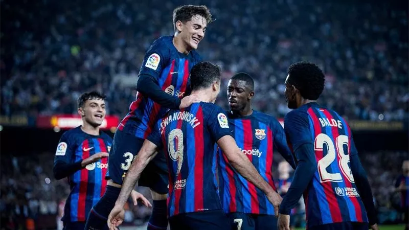 موعد والقناة الناقلة لمباراة برشلونة وفيسيل كوبي الياباني