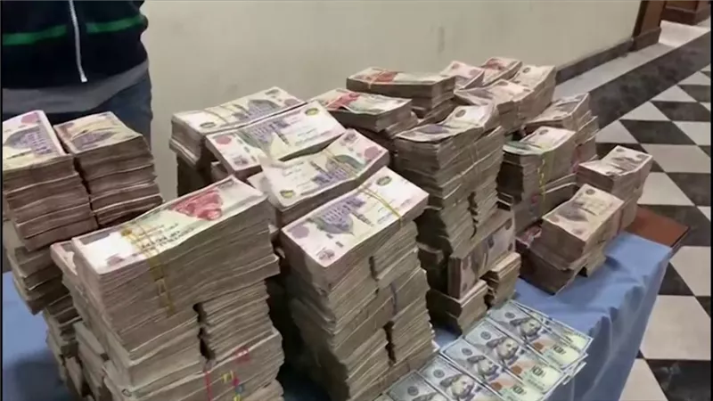 بـ16 مليون جنيه.. الأموال العامة تكشف جريمة غسيل أموال في السويس