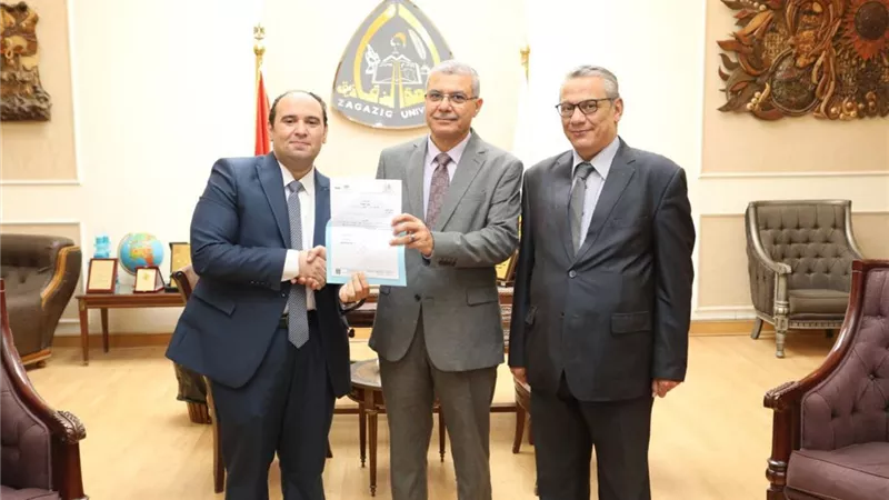 رئيس جامعة الزقازيق يصدر قرارين بتعيين وكيلين لكلية العلوم