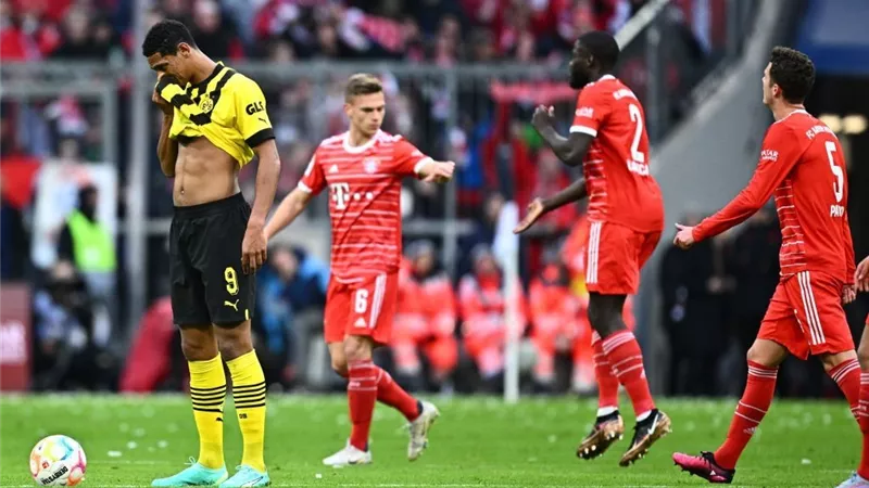 بايرن ميونخ يسعي لضم لاعب بوروسيا دورتموند مجانا