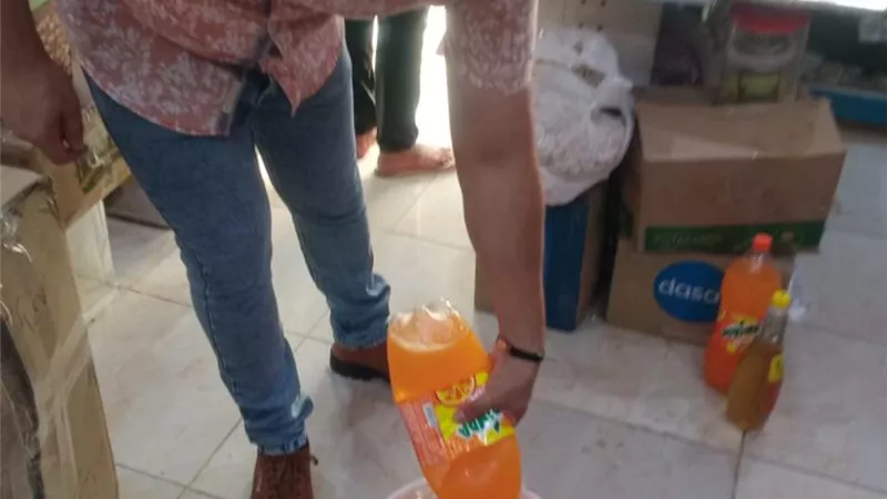 اعـدام 129 كجم و37لتر أغذية ومشروبات فاسدة بحملة مكبرة بمدينة دهب