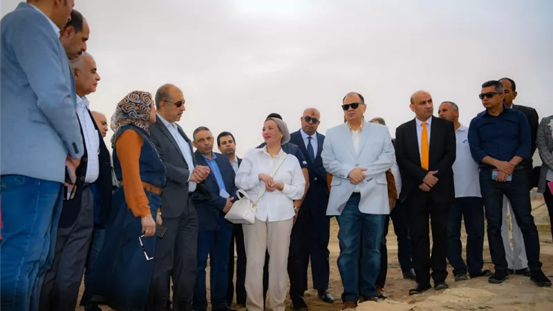 وزيرةالبيئةتبدأ جولتها في الصعيد بتفقد محطة