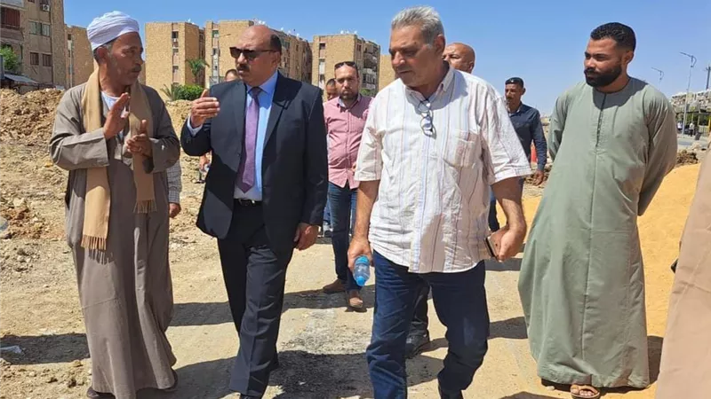 رئيس مياه القناة يتفقد محطات السويس..صور