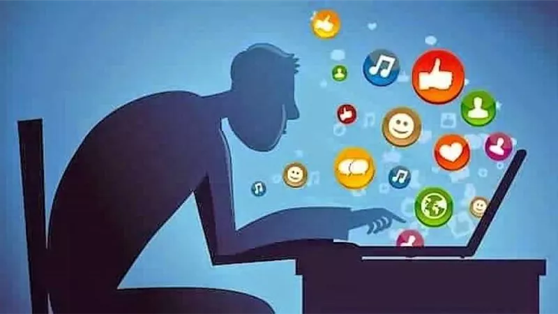 وسائل التواصل الاجتماعي آلة فوضى لعقولنا وعالمنا