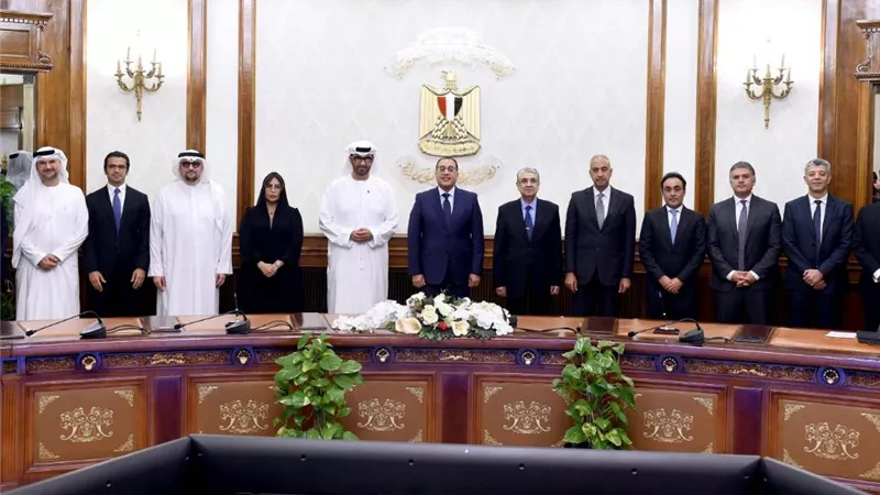 بالصور.الإمارات ومصر تعززان تعاونهمافي تطوير مشروع لطاقة الرياح