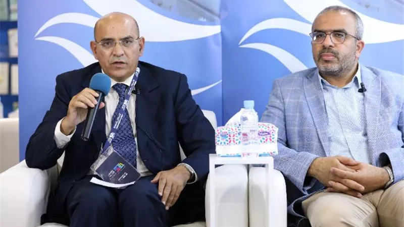 حكماء المسلمين يناقش مظاهر التعددية والتعايش السلمي