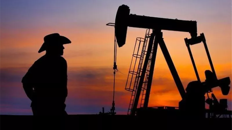 النفط يرتد صعوداً بدعم من تعهدات السعودية بخفض الإنتاج