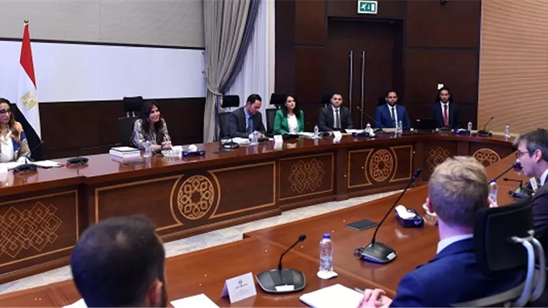 مسئولو مجلس الوزراء يلتقون وفد وزارة الخزانة الأمريكية
