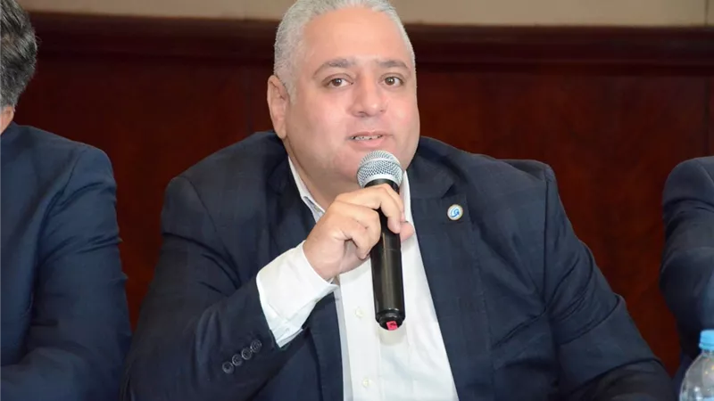 الدكتور محمد عصمت