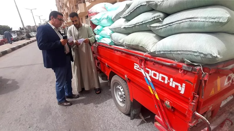 محافظ المنيا يتابع استمرار عمليات توريد القمح