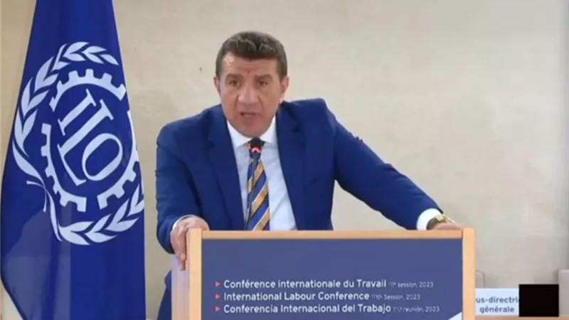 امين النفط والكيماويات يدعو الى تضافر الجهود لأنهاء أزمات العمال