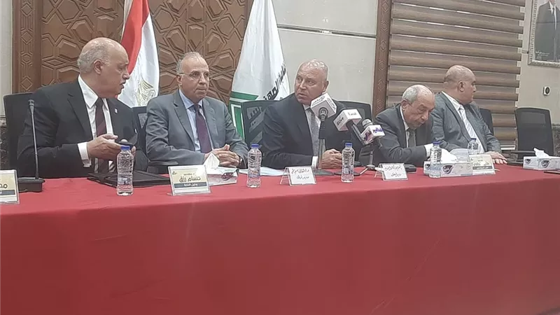 وزير الرى: المهندسين والدولة يؤكدون ثقتهم فى طارق النبراوى نقيبا