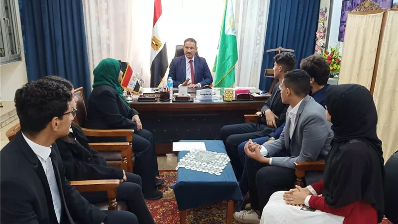 غرفة عمليات من اتحاد طلاب الجيزة لمتابعة الثانوية العامة