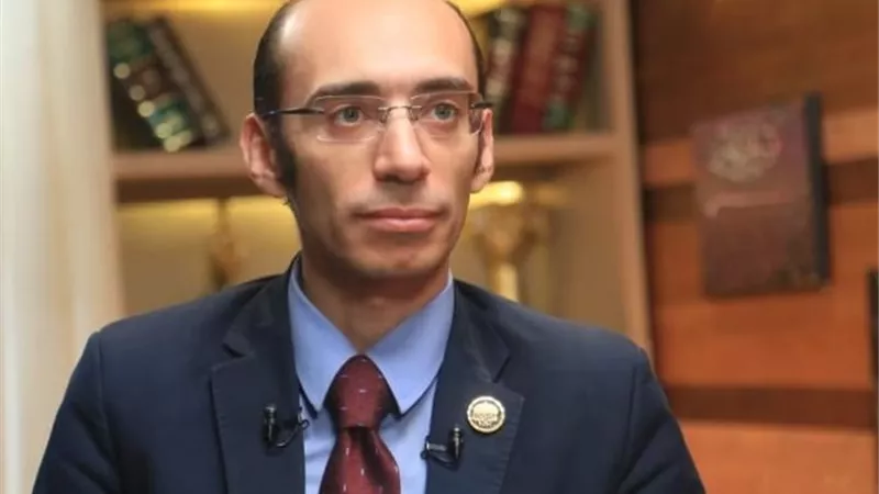 محمد عبدالعزيز: جماعة الإخوان في لحظة أصبحت تعادي الجميع