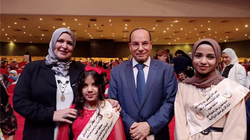 تكريم طلاب الفيوم الموهوبين في مهرجان الطفل المبدع الدولي