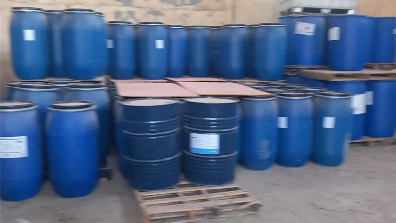 ضبط 27 طن مستلزمات منظفات ومستحضرات مجهولة المصدر بالشرقية