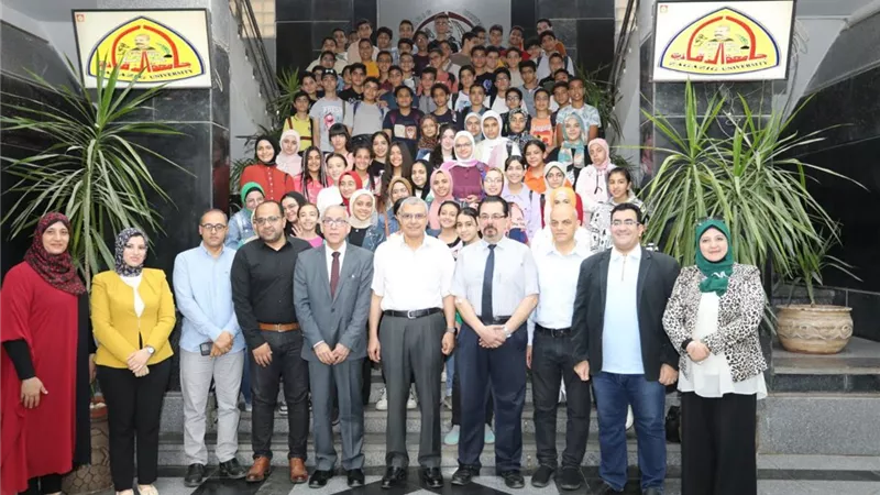 رئيس جامعة الزقازيق يشهد حفل استقبال طلاب جامعة الطفل