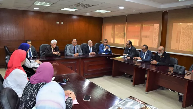 رئيس جامعة حلوان: نسعى للاعتماد الدولي وجذب الطلاب الوافدين