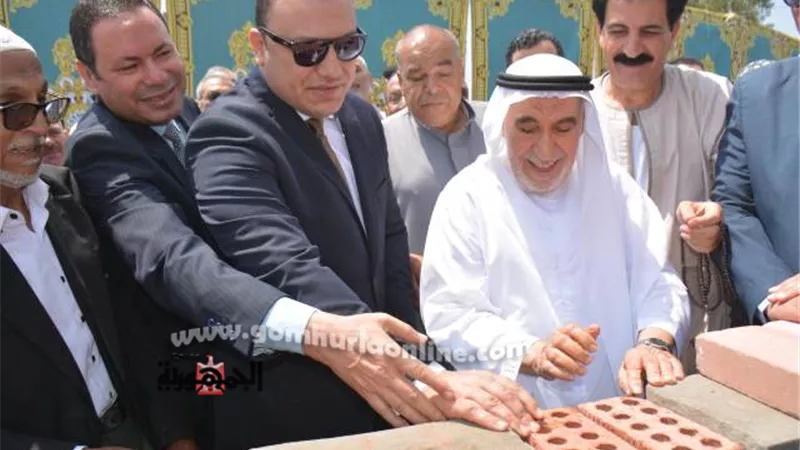 نائب محافظ الدقهلية يضع حجر أساس بديو الوسطي بدعم إمارتي
