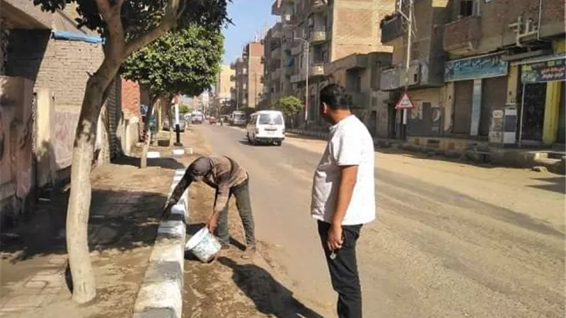 تكثيف أعمال النظافة ورفع الإشغالات بمحيط لجان الثانوية بالشرقية