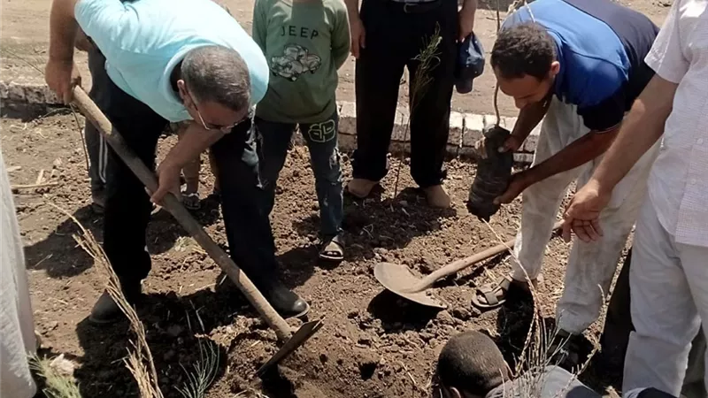 تحويل أكبر نقطتي تجميع المخلفات الصلبة لحدائق صديقة للبيئة بأسيوط