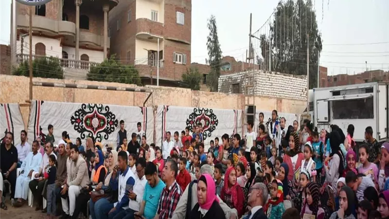 مياه المنيا تنتهي من توعية ٨٠٠٠ مواطن بقري مبادرة حياة كريمة