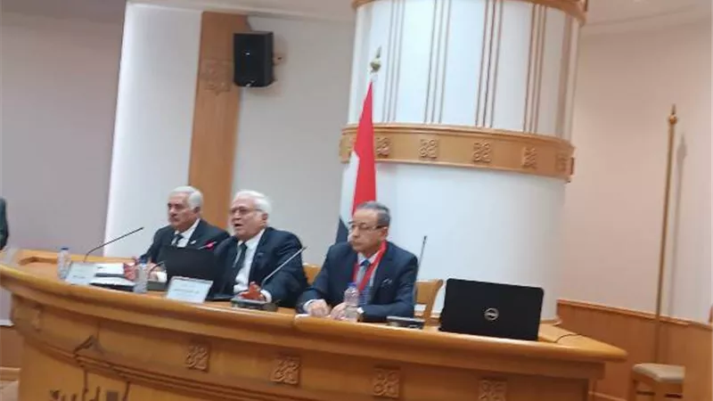 السعادة والبيئة بالأعلى للثقافة ..مفهوم السعادة في العلوم المختلف
