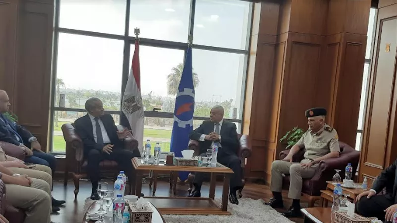 مصيلحي يصل السويس لوضع حجر أساس مشروع مخازن إستراتيجية