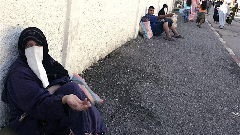 تعرف حكم القانون على التسول والمتسولين