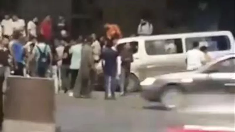 وفاة 2 وإصابة 6 آخرين في تصادم ميكروباص أعلي دائري البراجيل