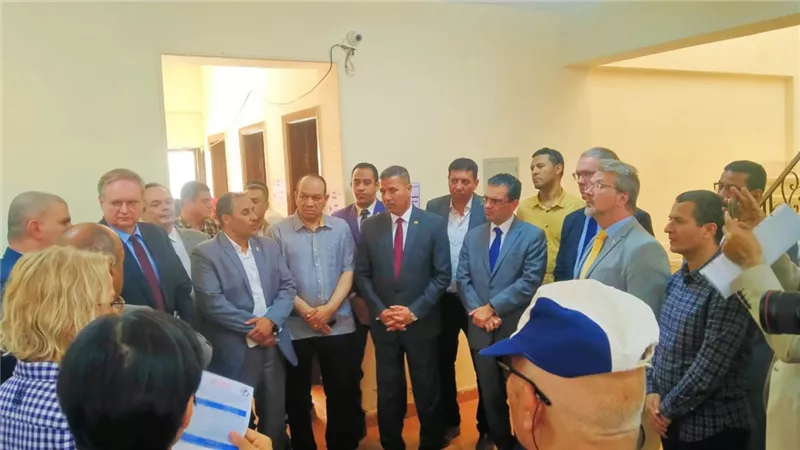 سفير الاتحاد الأوروبي يتفقد مشروعات تنموية بسمالوط