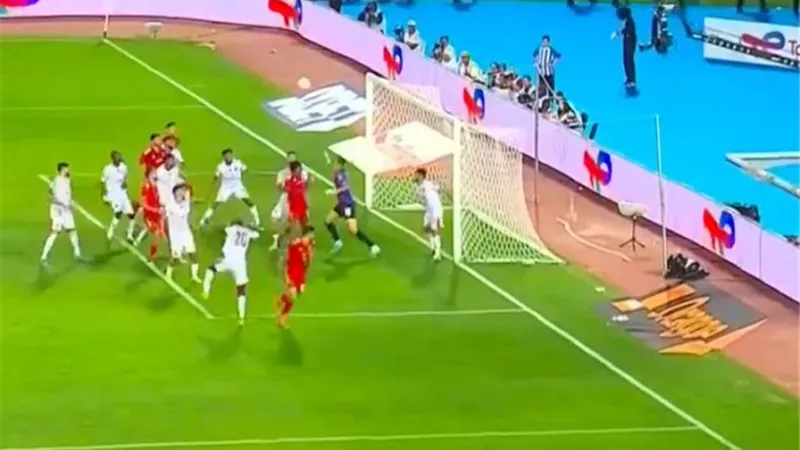 عبد المنعم يحرز هدف التعادل الغالى للاهلى فى شباك الوداد ... شاهد