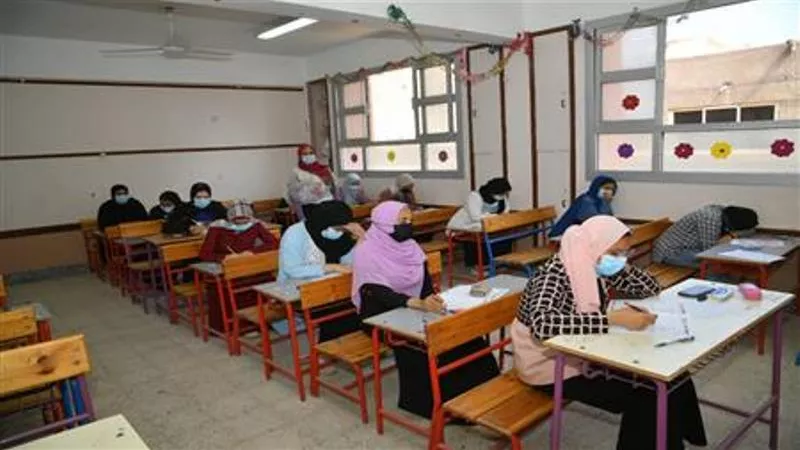 استبعاد رئيسى لجنتين من امتحانات الثانوية العامة