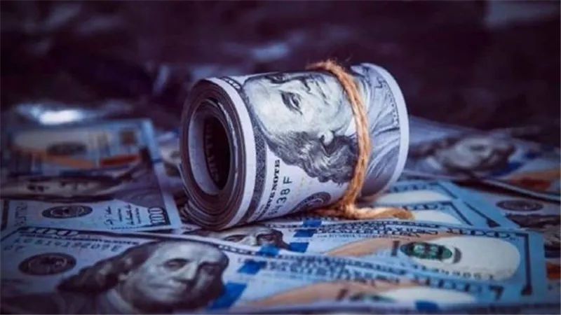 تراجع الدولار وسط ترقب قرارات بنوك مركزية بشأن أسعار الفائدة