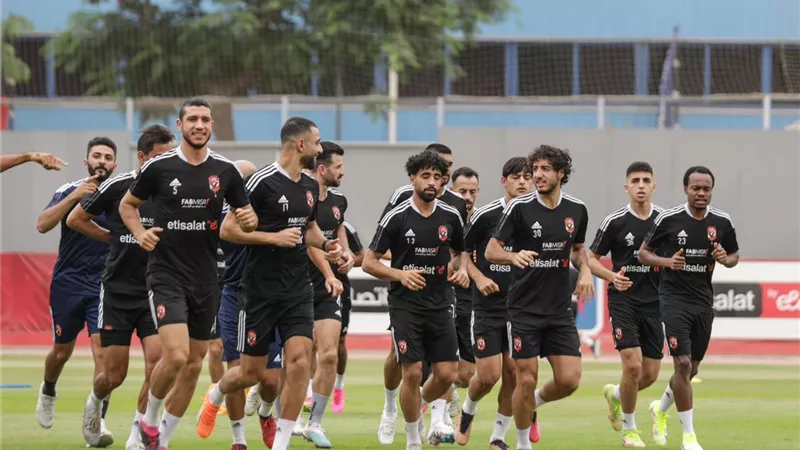 كولر يمنح لاعبي الأهلي راحة 7 أيام ويطير إلى سويسرا