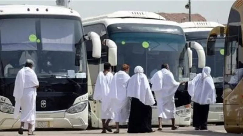 الحد الأقصى لشراء الحجاج الريال السعودي قبل السفر في البنوك والصرافة