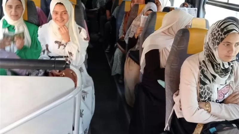 محافظ الاسماعيلية يوفر مواصلات لطلاب الثانوي لمقر لجان الامتحان
