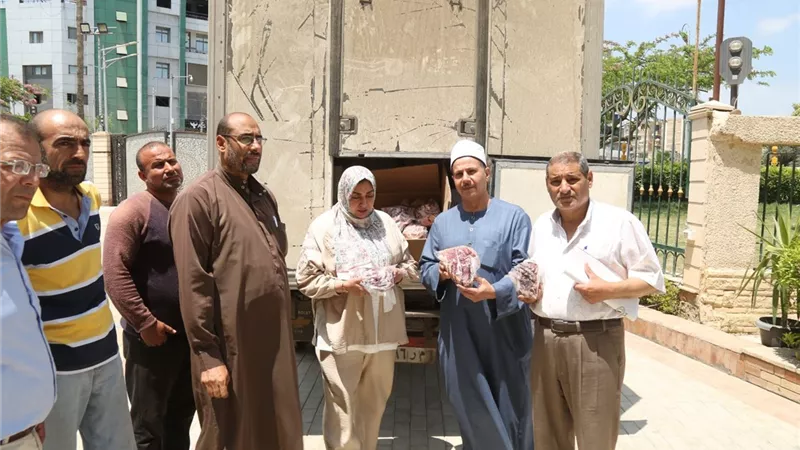 محافظ كفر الشيخ:وصول 2 طن لحوم لتوزيعها على الأسر الأولى بالرعاية