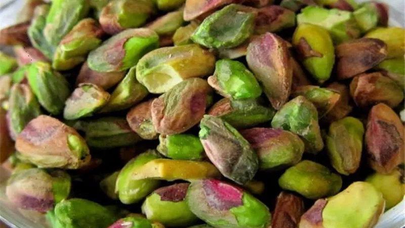 اضرار الافراط فى تناول الفسدق الحلبي