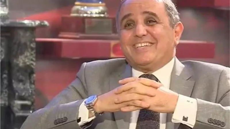 عضو مجلس الاهلى: غال طلب من الخطيب الوقوف على منصة التتويج