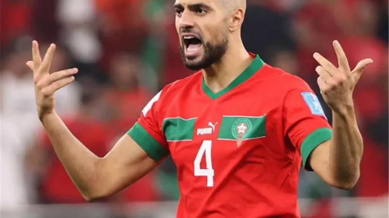 تقارير: فيورنتينا يعلق على رحيل أمرابط لـ برشلونه
