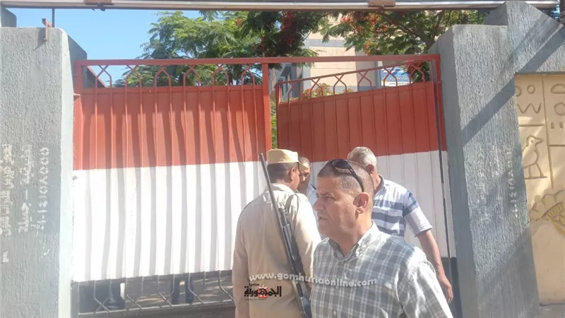 سرور يتابع إمتحانات الثانوية العامة بمركز قويسنا