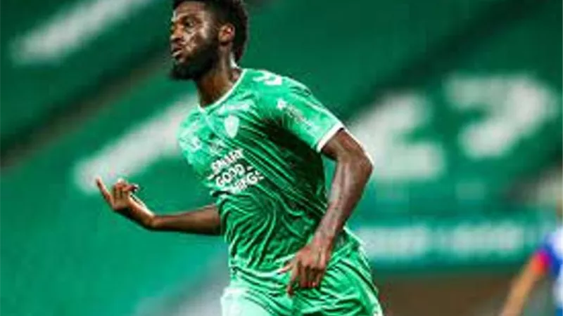 الاهلى ينفى التفاوض مع مهاجم سانت ايتيان