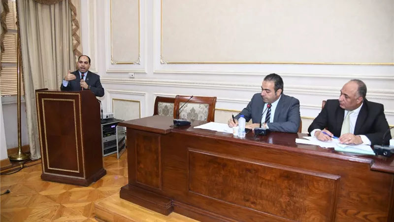 رئيس شباب النواب يعقد اجتماع مع الوزير لإنقاذ الأندية الشعبية