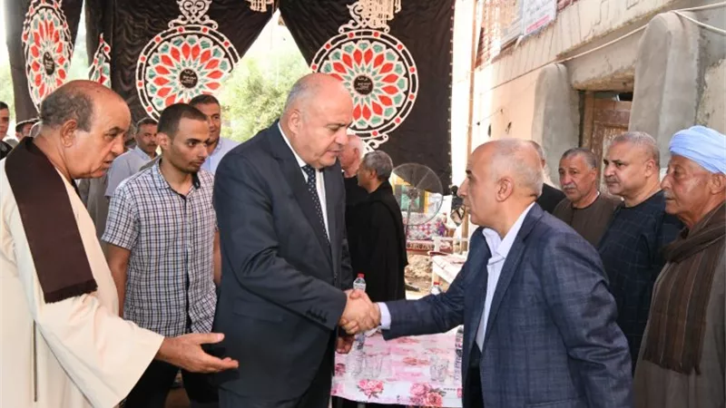 محافظ قنا يؤدى واجب العزاء في الكاتب الصحفي أحمد خلف الله
