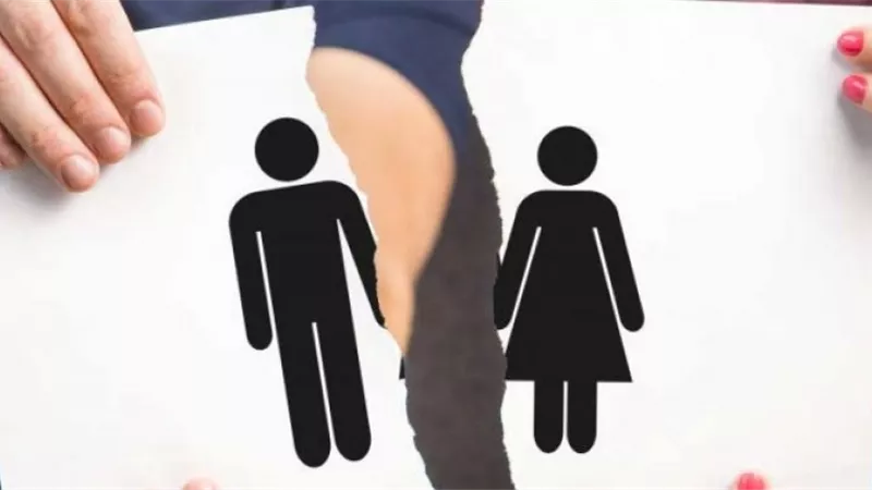 هل يجوز طاعة الوالدين في طلاق الزوجة؟.. أمين الفتوى يجيب