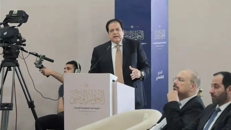 أبو العينين: نحتاج رؤى جديدة في مختلف القطاعات الاقتصادية وقوانين لجذب جيل جديد من الاستثمار