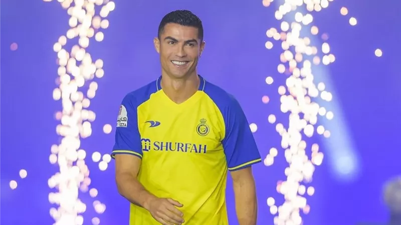 نيمار يتصدر فريق الأحلام بالدوري السعودي